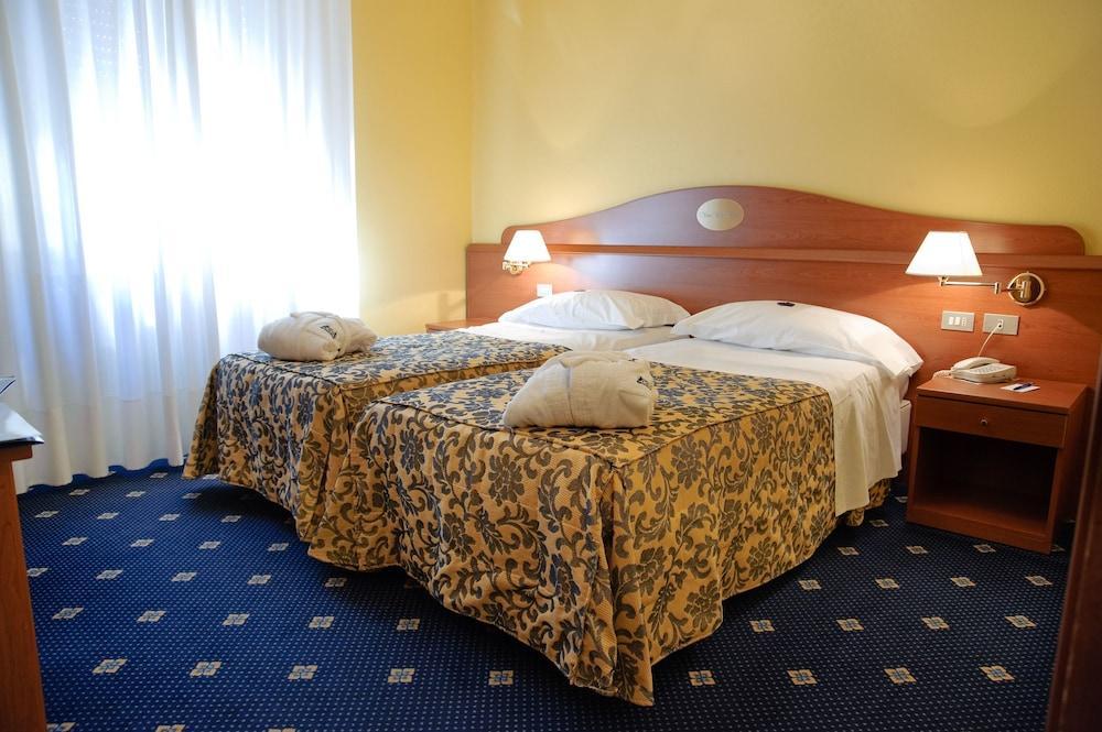 Novo Hotel Rossi Verona Luaran gambar