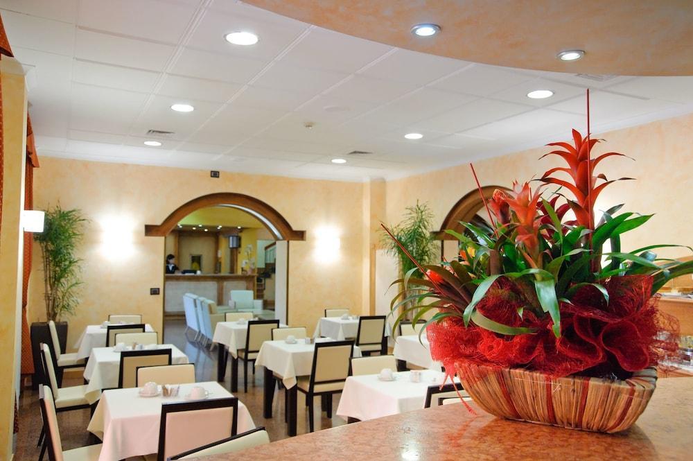 Novo Hotel Rossi Verona Luaran gambar